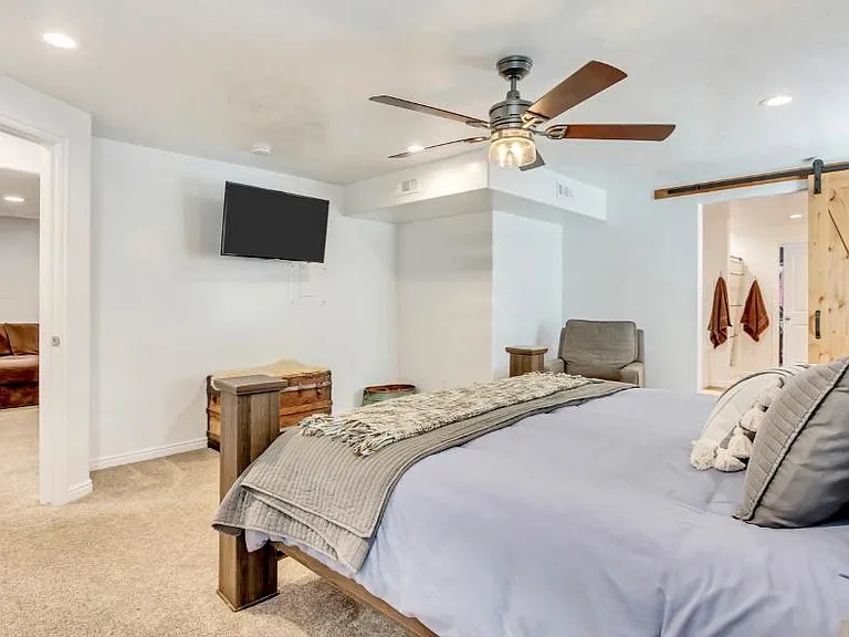 2254 S Baxter Dr — Photo 26