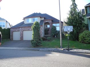 16434 SE High Meadow Loop, Portland, OR 97236