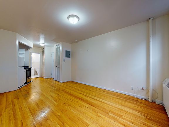 3rd image of 246 W 22nd St APT 15