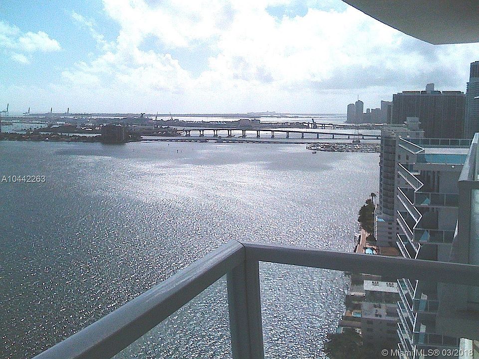 2nd image of 665 NE 25th St APT 2202