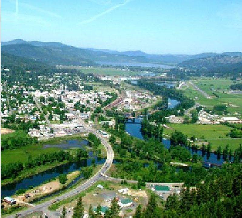 Aerial view of St Maries.