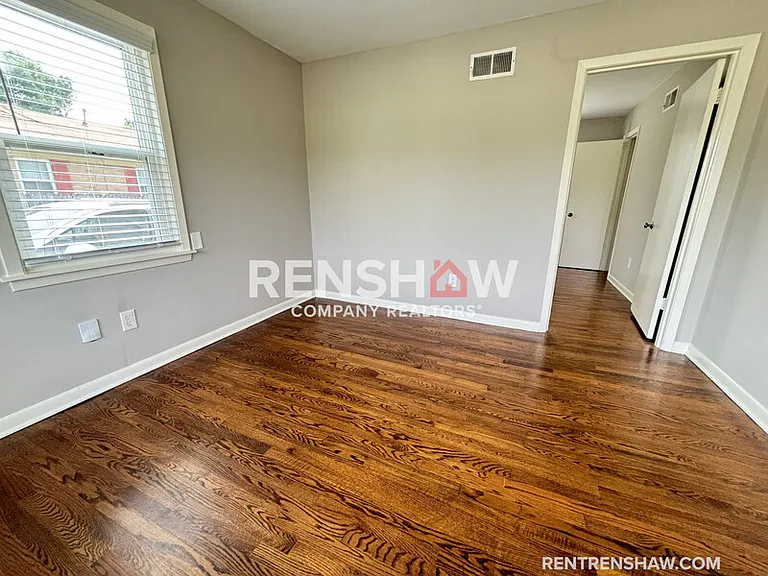 121 West St — Photo 4