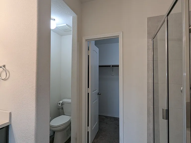 1740 Alamandine Ave — Photo 15