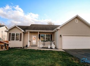 1885 Eggleston Dr #U-2, Findlay, OH 45840