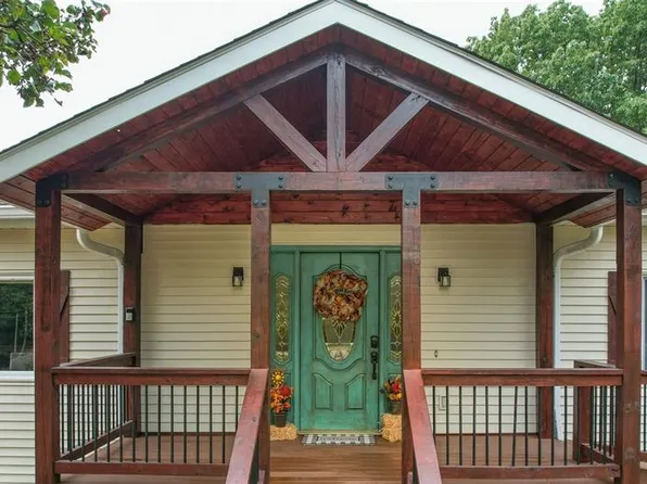 423 Wilderness Trl, Labadie, MO 63055