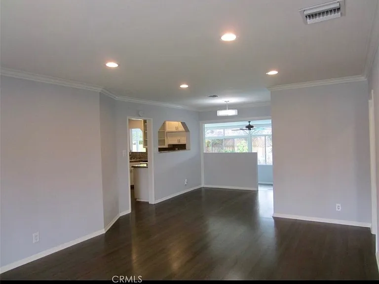 6372 Zelzah Ave — Photo 3