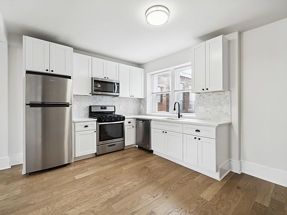 5th image of 718-20 S 3rd St Floor 3