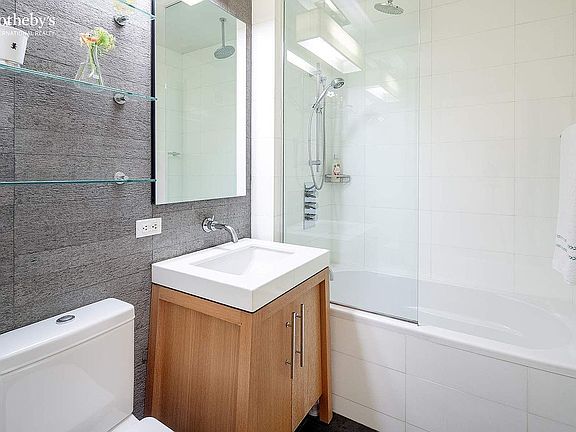 5th image of 88 Greenwich St APT 820