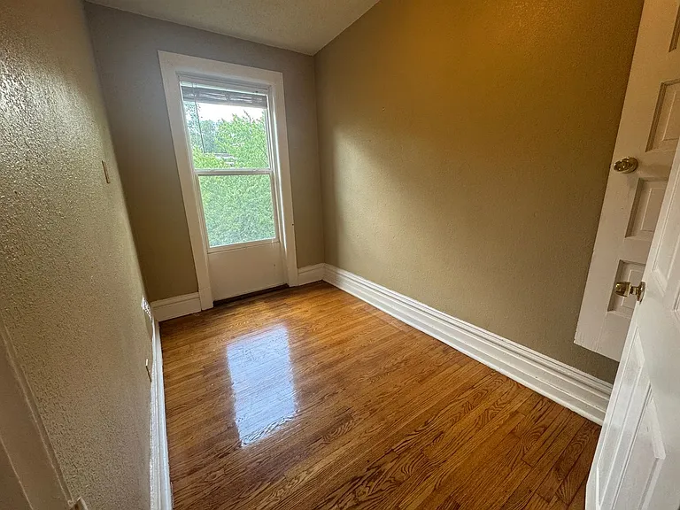 4139 Cleveland Ave — Photo 8