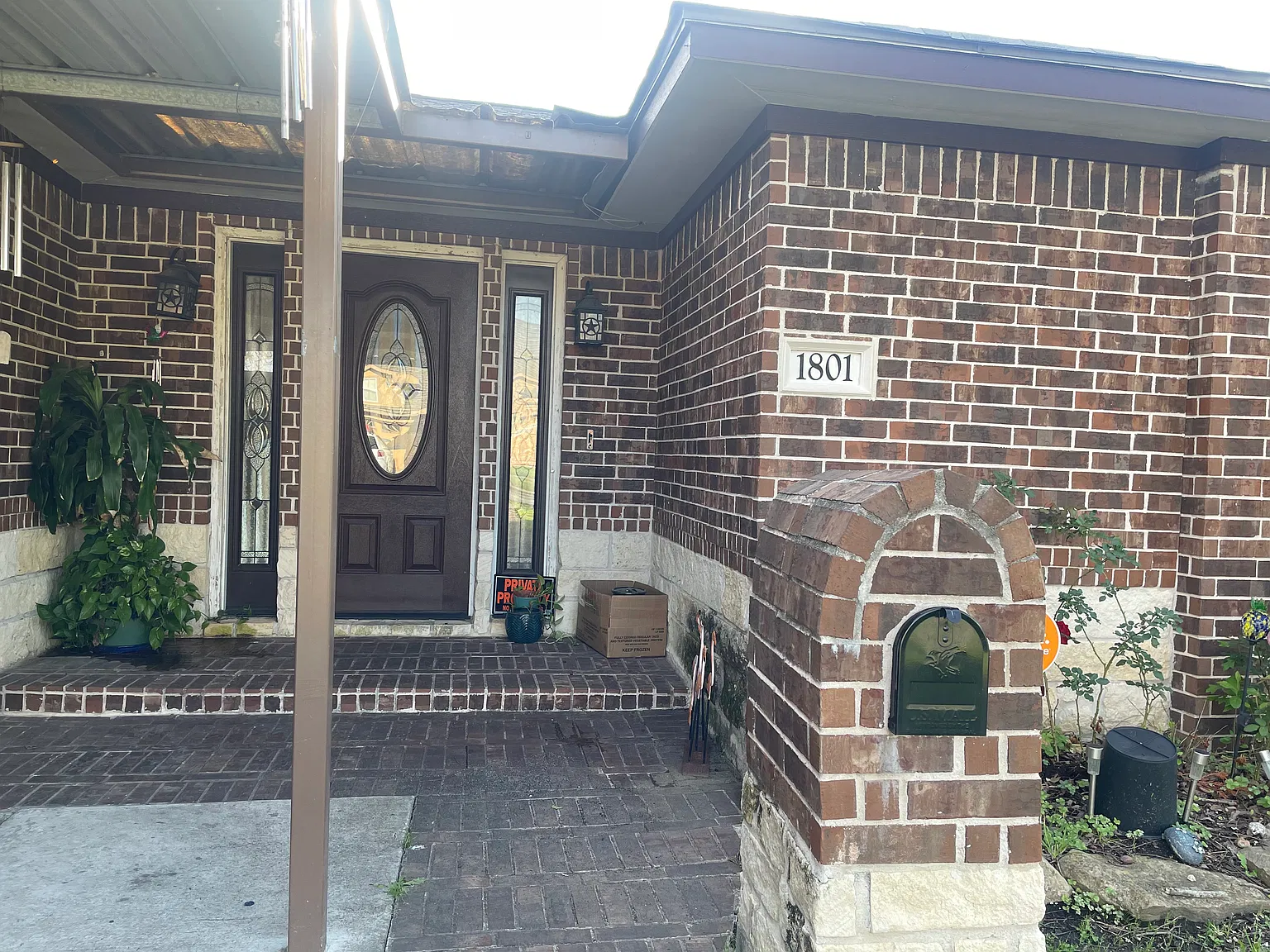 1801 Locklaine Dr — Photo 4