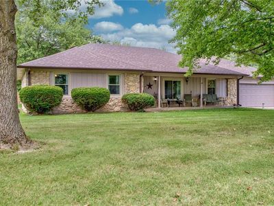 5694 High Acres E, New Palestine, IN, 46163