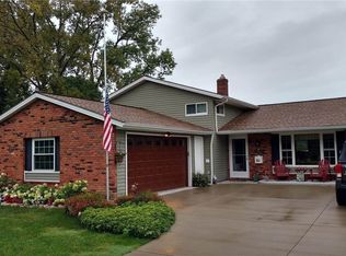 4230 Brendan Ln, North Olmsted, OH