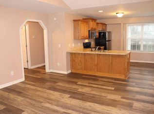 1958 Farmington Ct, Columbia, TN 38401