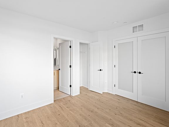 2nd image of 5502 Topaz Ln