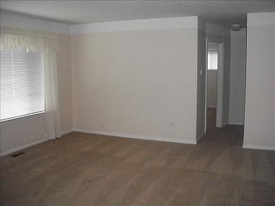 3rd image of 32226 Merritt Dr