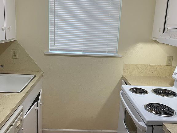 3rd image of 3614 Dalraida Dr