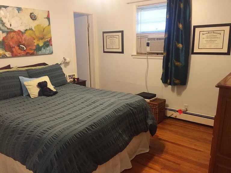 84-86 Castle Ave #2 — Photo 9