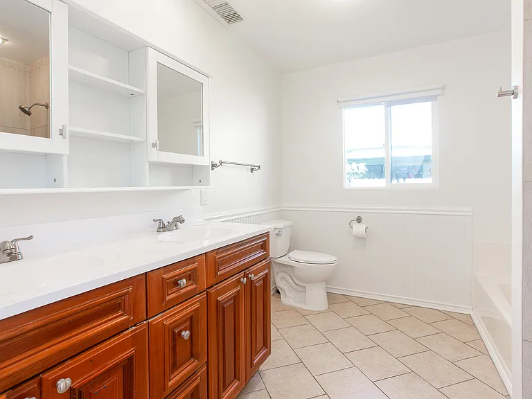 8525 Frandsen St — Photo 27