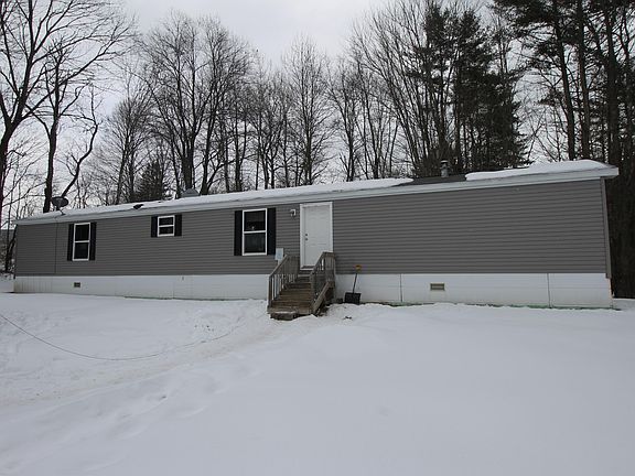 2nd image of 76 Moss Rd