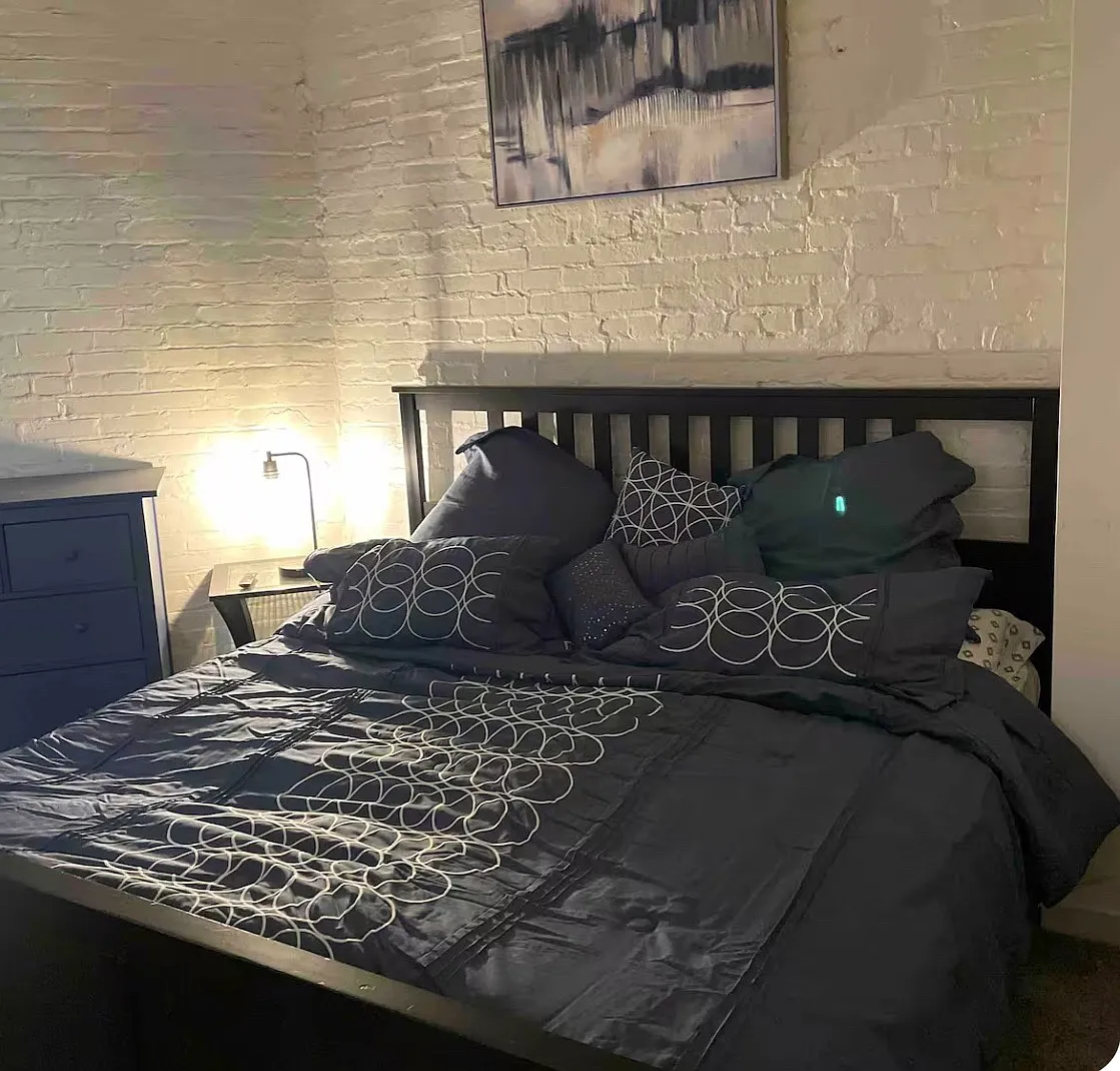 2 bed, 1052 sqft, $1,700 — Photo 2