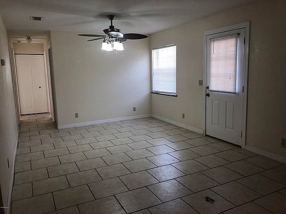 4th image of 13945 SE 52nd Ct