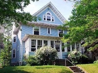 964 Ashland Ave, Saint Paul, MN 55104