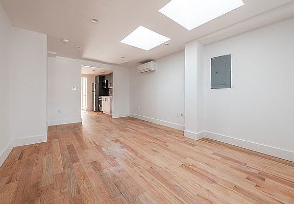 2nd image of 785 Franklin Ave #6B