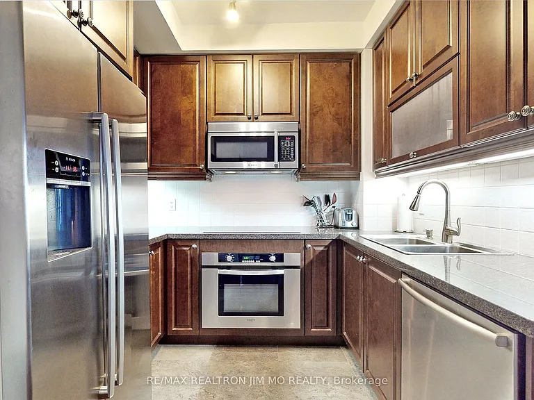 35 Balmuto St #1602 — Photo 9