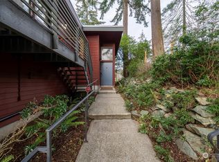 445 Highland Dr, Bellingham, WA 98225