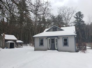 35 Old Barre Rd, Petersham, MA 01366