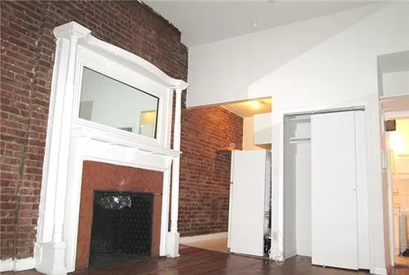 Rented by Keller Williams NYC | media 14