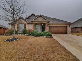 816 Valley Ridge Rd, Burleson, TX 76028