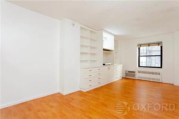 Rented by Oxford Property Group | media 11