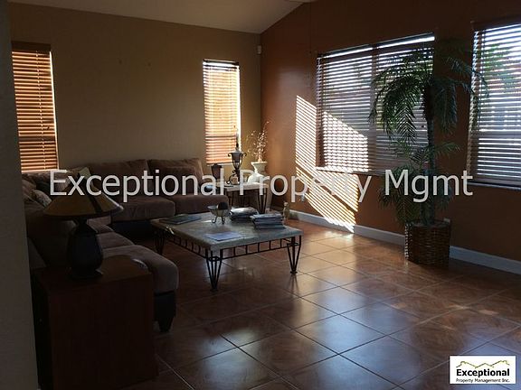 4th image of 2813 SW 51st St