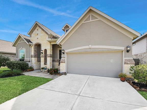 2nd image of 2215 Keystone Ridge Ln