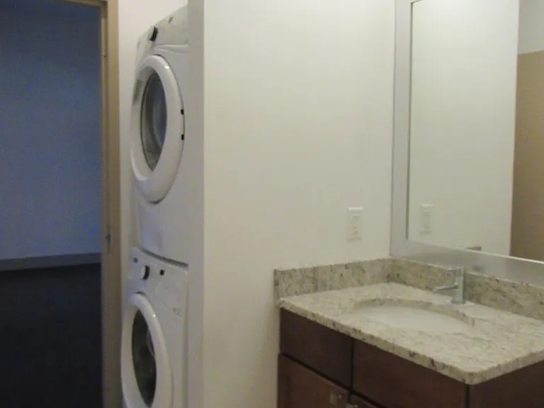 427 Pershing Ave — Photo 12