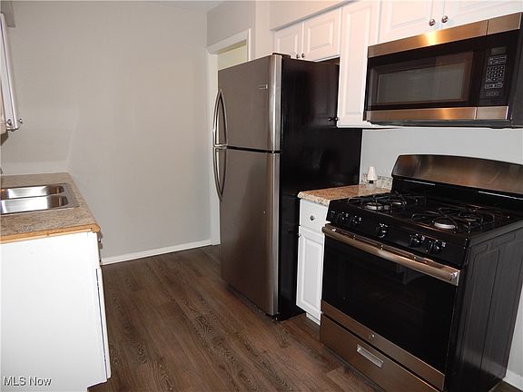 4th image of 14519 Reddington Ave