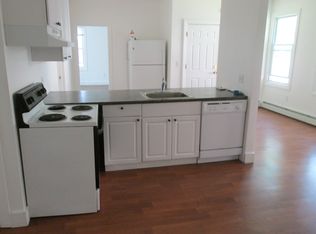 23 Chestnut St, Willimantic, CT 06226