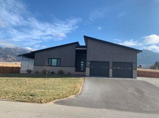 280 Little Greys Loop, Etna, WY 83118