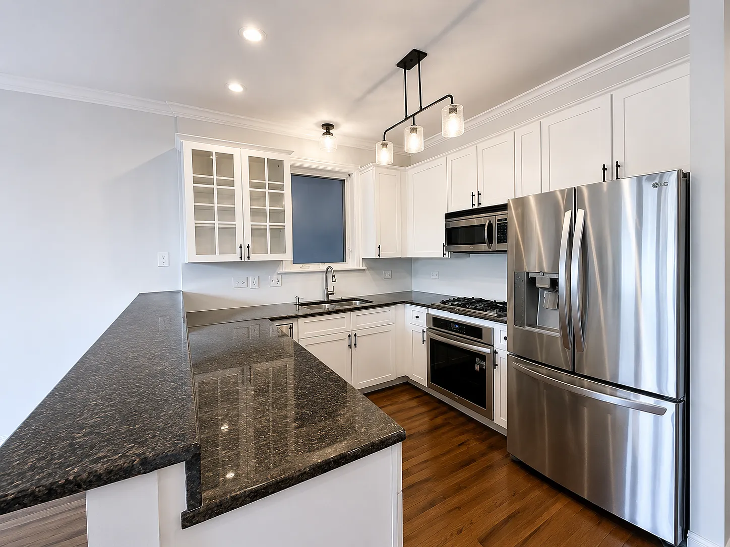 3 bed, 1700 sqft, $3,750 — Photo 3