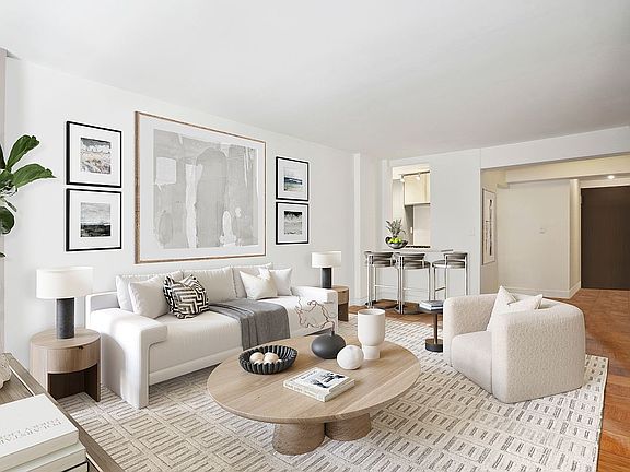 2nd image of 153 E 57th St APT 6L