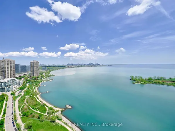 80 Marine Parade Dr #1601, Toronto, ON M8V 0A3
