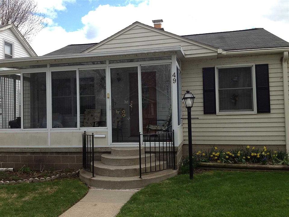 1st image of 49 Englewood St