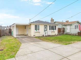 166 Mace Rd, Medford, OR 97501