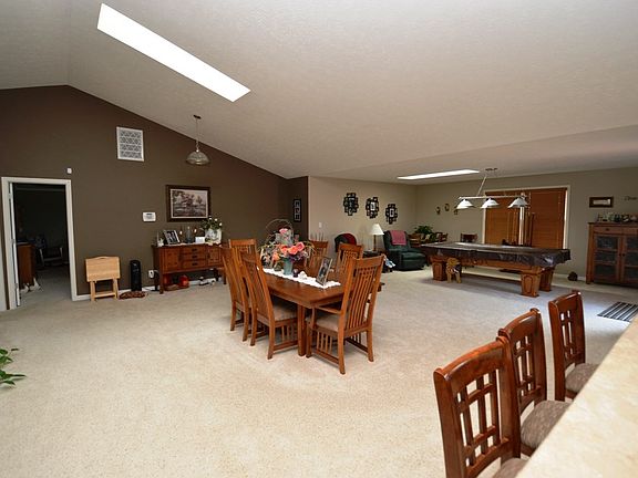 4th image of 1450 S Cherry Ln