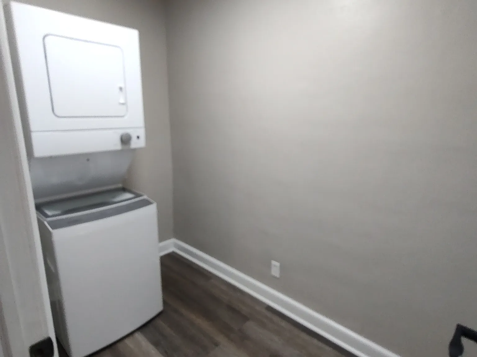 1229 West Ocean View Avenue - C — Photo 3