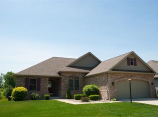16158 Gumwood Crossing Dr, Granger, IN 46530