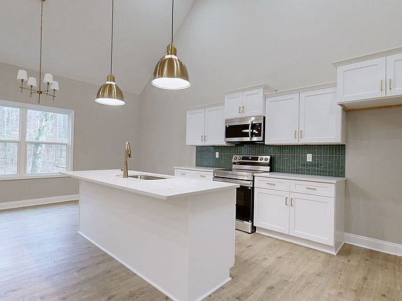 4th image of 1222 Rooster Rdg Lot 16