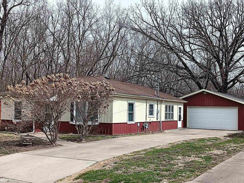 1st image of 742 Pocahontas Ln