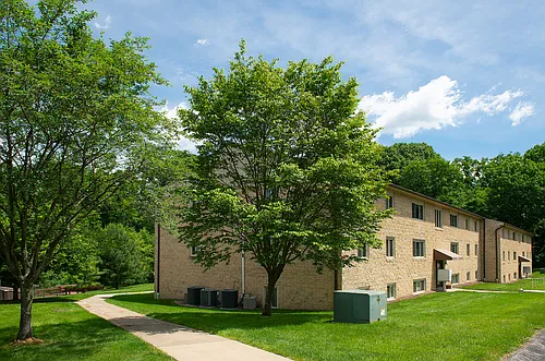 North Pointe Commons Photo 1